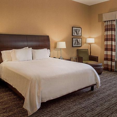 Hilton Garden Inn St. Louis Airport Berkeley Bagian luar foto