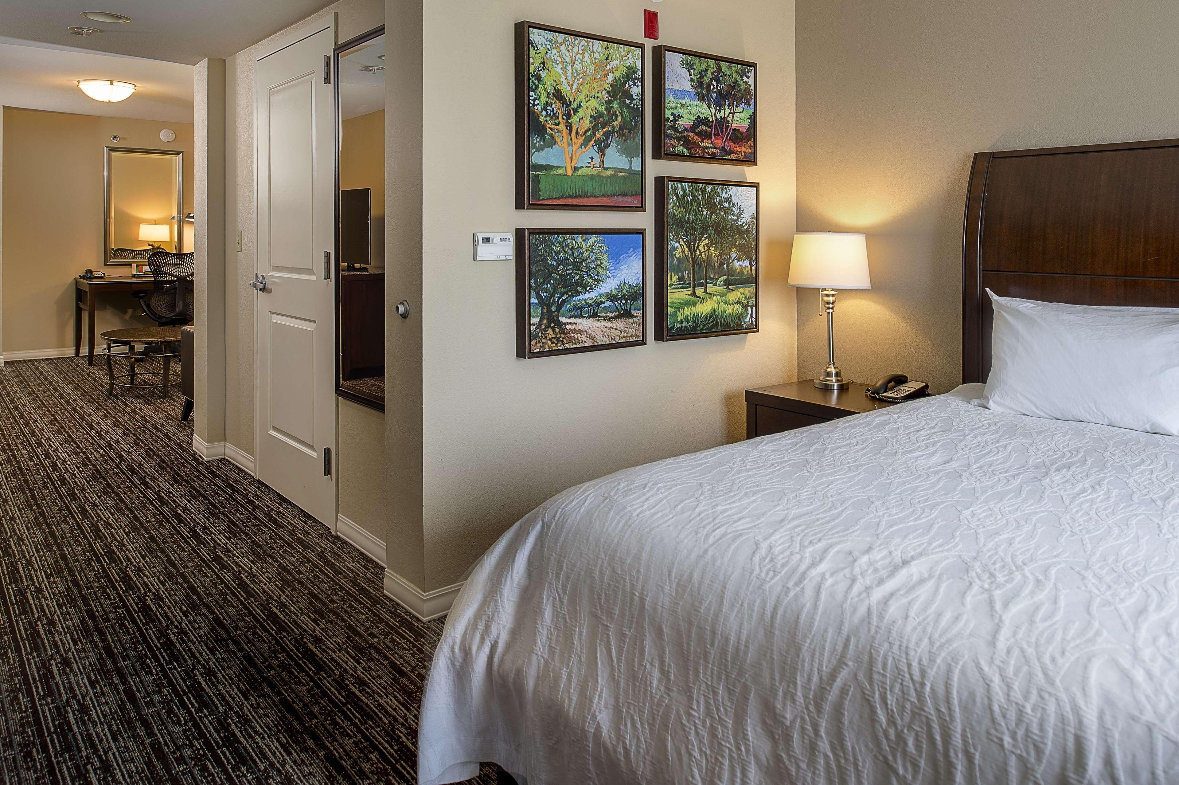 Hilton Garden Inn St. Louis Airport Berkeley Bagian luar foto