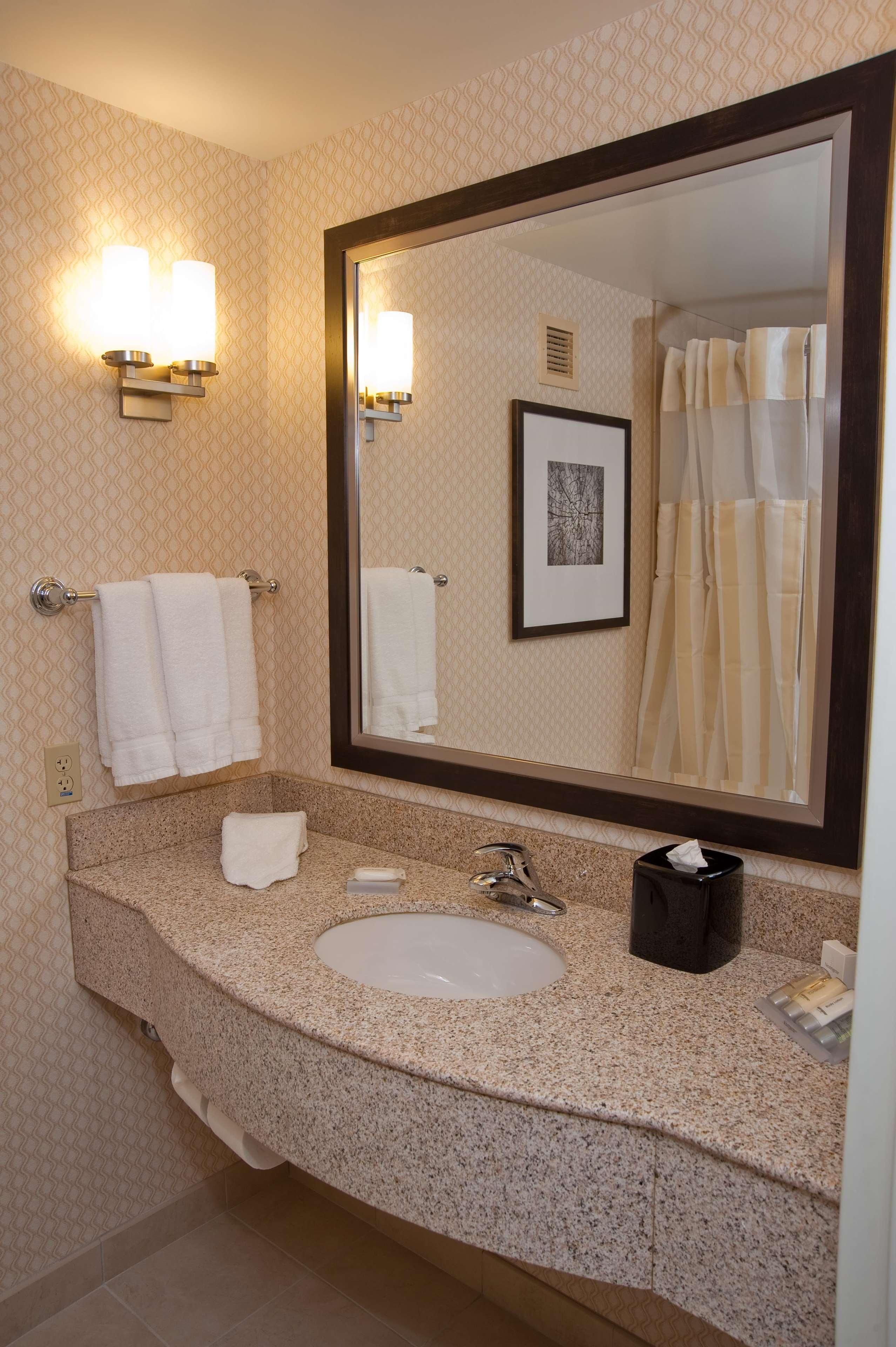 Hilton Garden Inn St. Louis Airport Berkeley Ruang foto