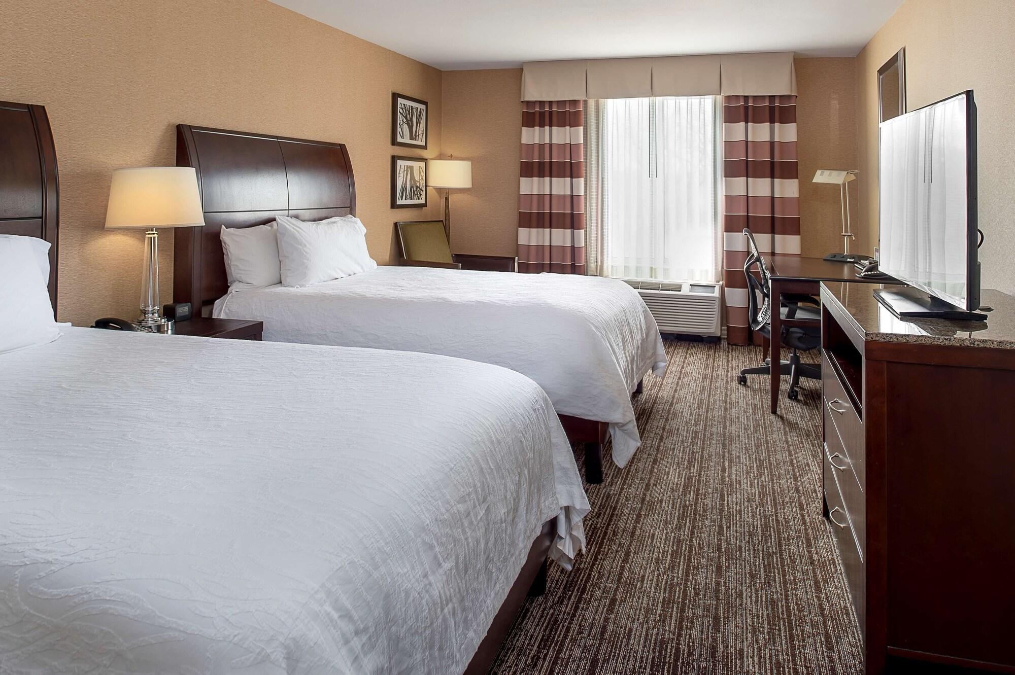 Hilton Garden Inn St. Louis Airport Berkeley Bagian luar foto