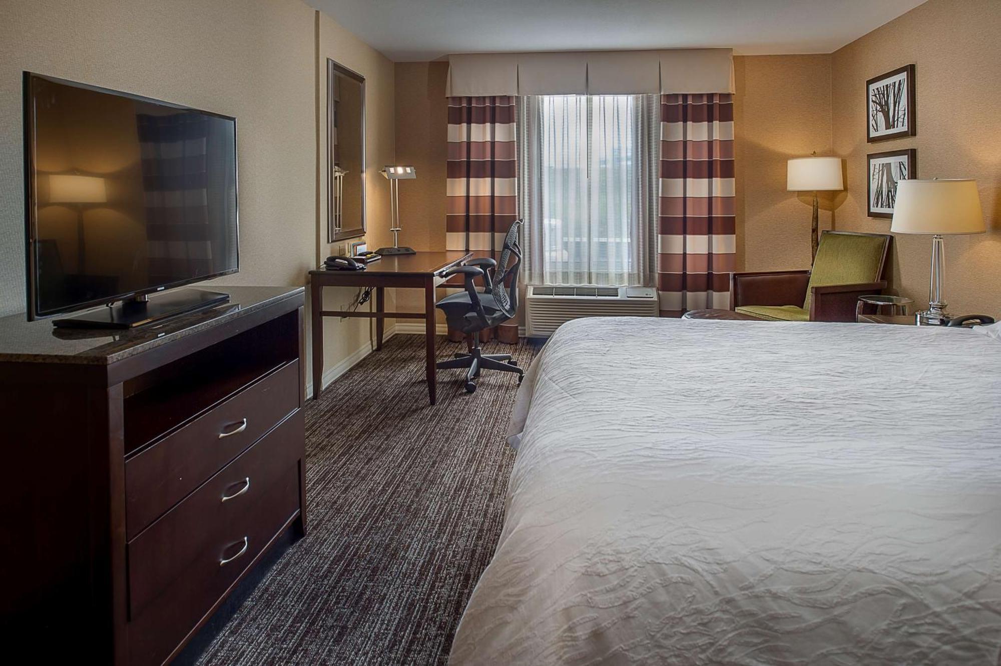 Hilton Garden Inn St. Louis Airport Berkeley Bagian luar foto