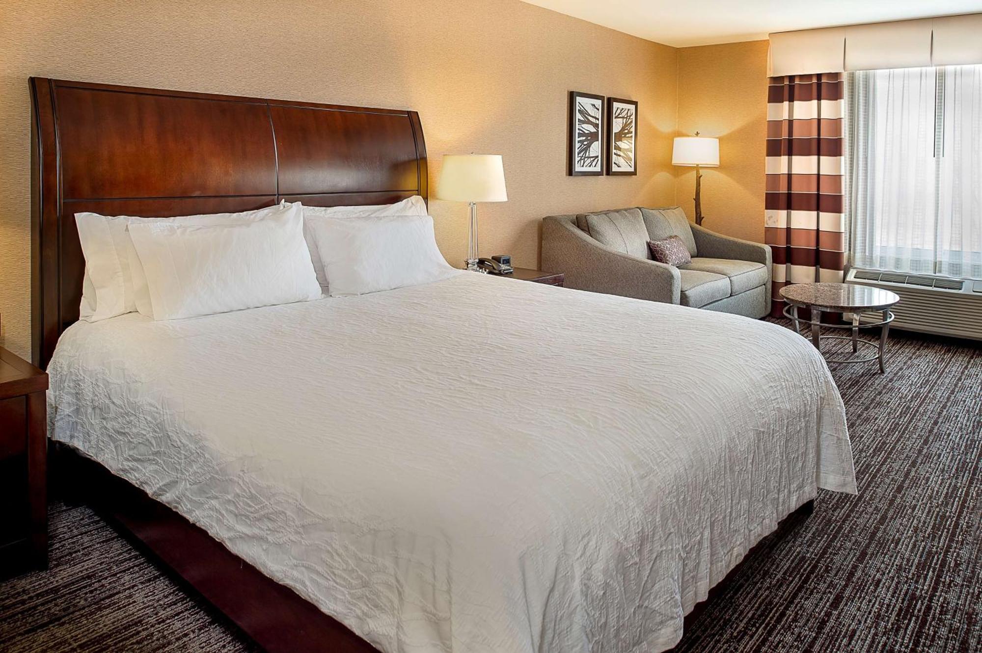 Hilton Garden Inn St. Louis Airport Berkeley Bagian luar foto